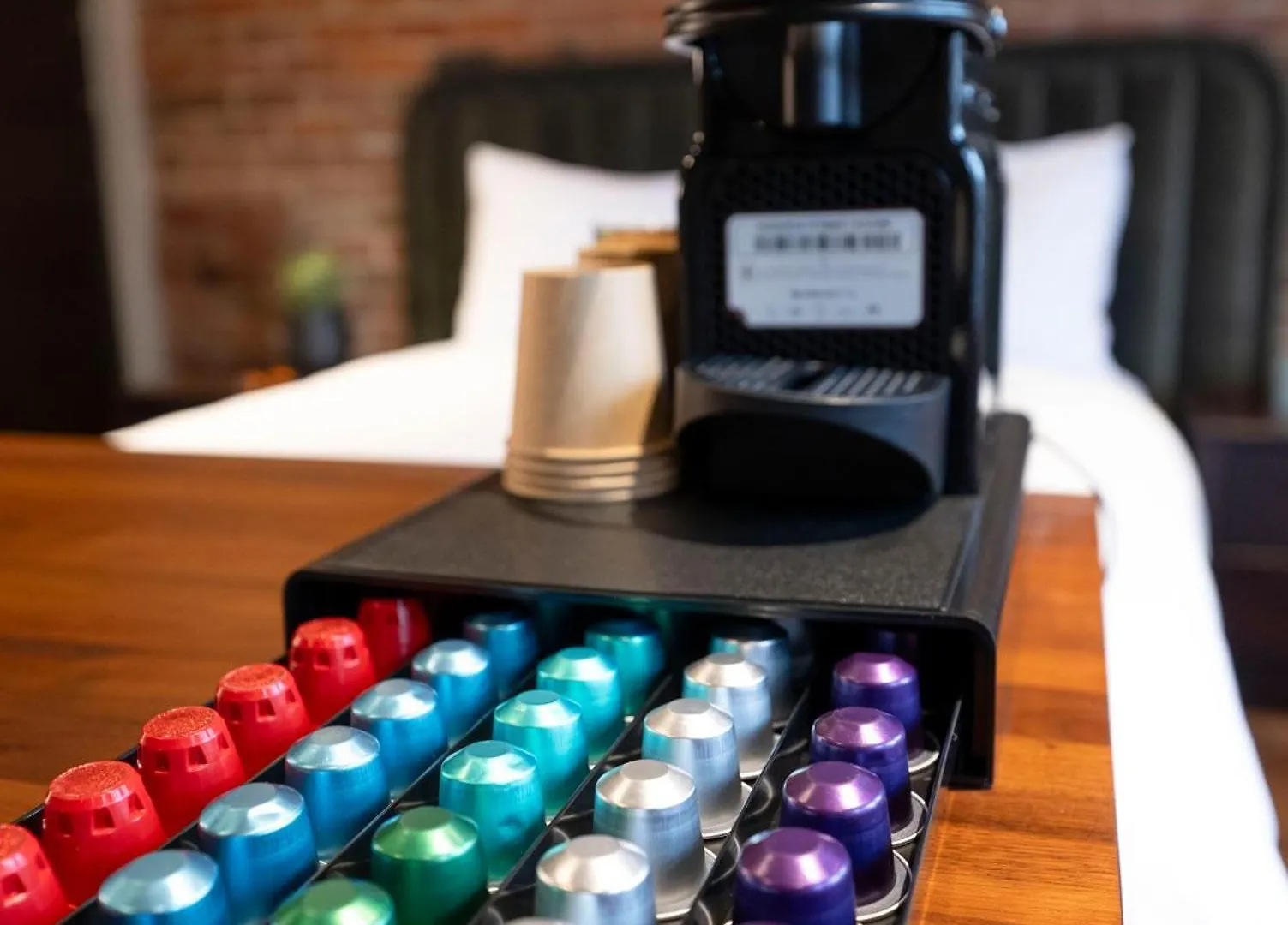 Self Check-In Boutique Hotel - Quartier Latin - Room 201 Montreal Canada