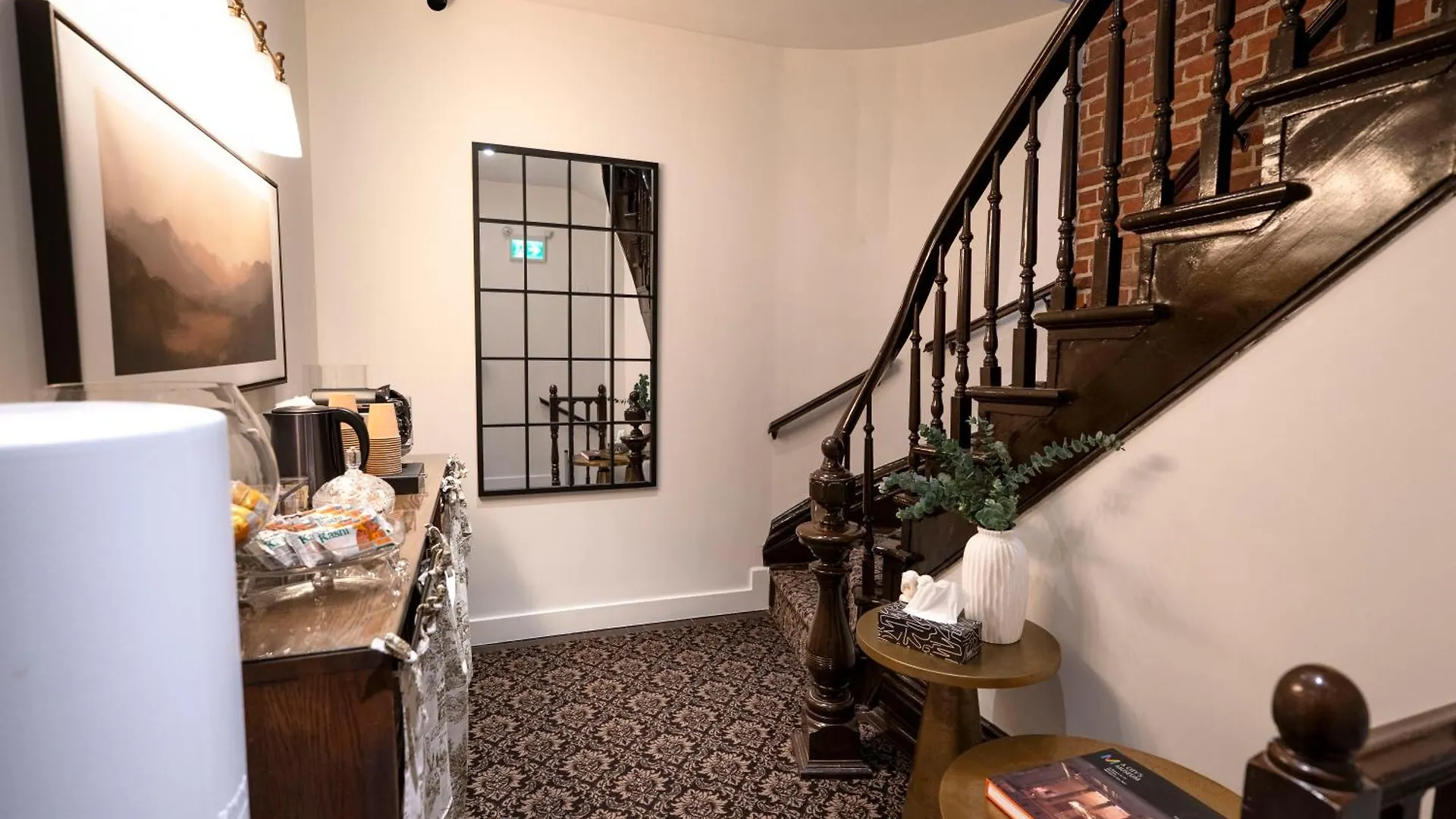Aparthotel Self Check-In Boutique Hotel - Quartier Latin - Room 201 Montreal